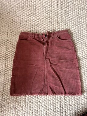 Only Corduroy skirt in rose/burgundy